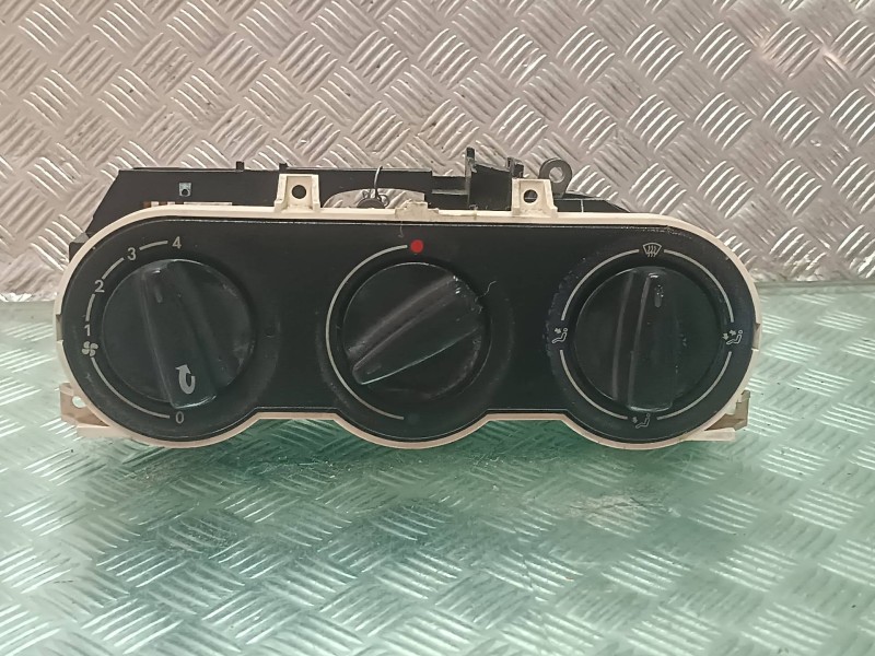 Recambio de mando calefaccion / aire acondicionado para volkswagen lt caja cerrada / combi (mod. 1997) referencia OEM IAM F65057