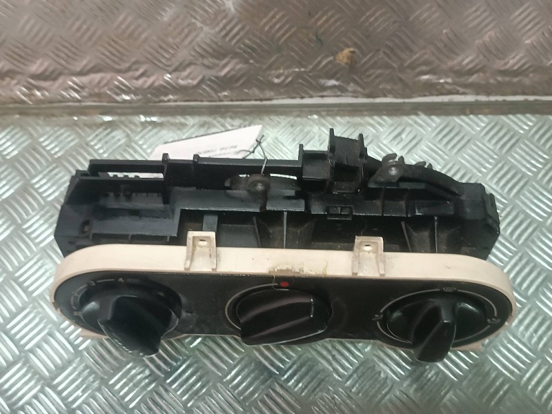 Recambio de mando calefaccion / aire acondicionado para volkswagen lt caja cerrada / combi (mod. 1997) referencia OEM IAM F65057