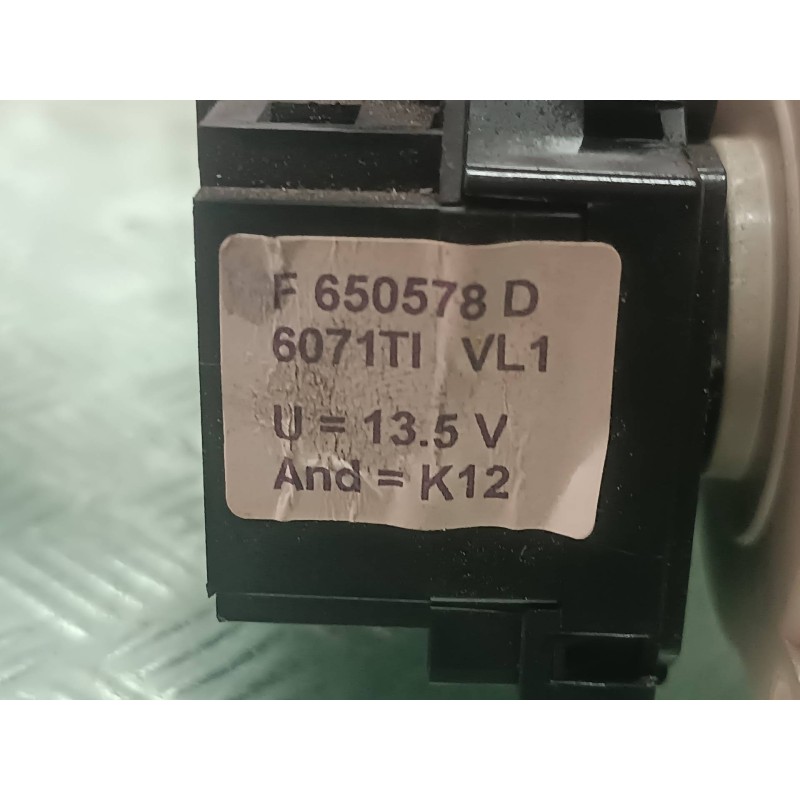 Recambio de mando calefaccion / aire acondicionado para volkswagen lt caja cerrada / combi (mod. 1997) referencia OEM IAM F65057