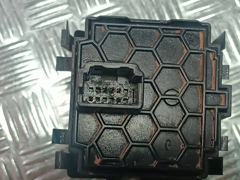 Recambio de mando regulacion faros para renault zoe referencia OEM IAM 251900567R  CONECTOR 5 PINES