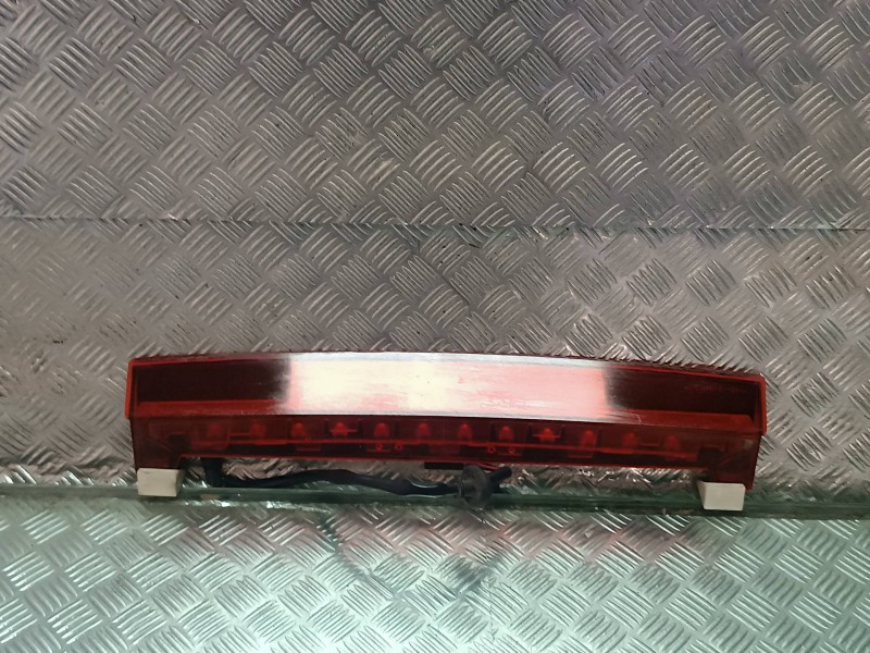 Recambio de luz central de freno para seat ibiza (6l1) referencia OEM IAM   CONECTOR 2 PINES