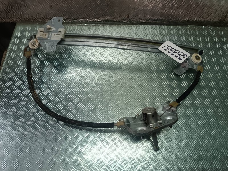 Recambio de elevalunas trasero derecho para renault zoe referencia OEM IAM 2612318  ELECTRICO