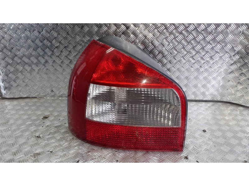 Recambio de piloto trasero izquierdo para audi a3 (8l) referencia OEM IAM 57930  6 PINES