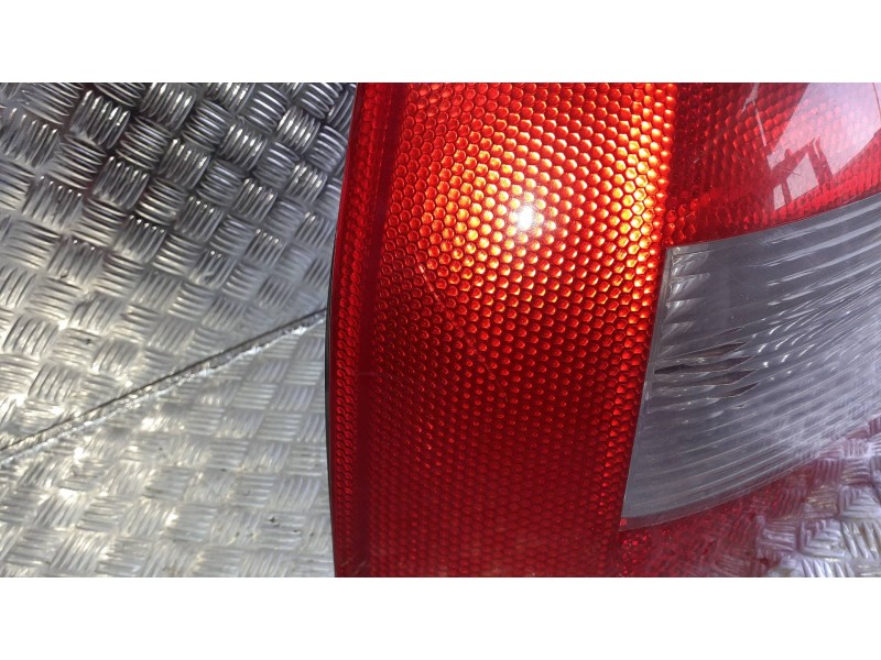 Recambio de piloto trasero izquierdo para audi a3 (8l) referencia OEM IAM 57930  6 PINES