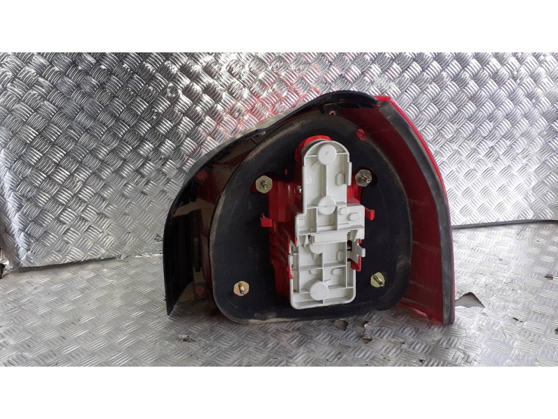 Recambio de piloto trasero izquierdo para audi a3 (8l) referencia OEM IAM 57930  6 PINES