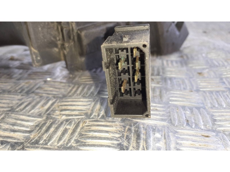 Recambio de retrovisor izquierdo para audi a3 (8l) referencia OEM IAM E1010594  ELECTRICO