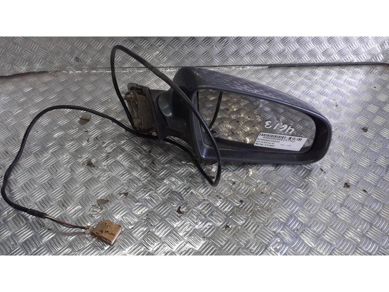 Recambio de retrovisor derecho para audi a4 berlina (8e) referencia OEM IAM E1010681  ELECTRICO