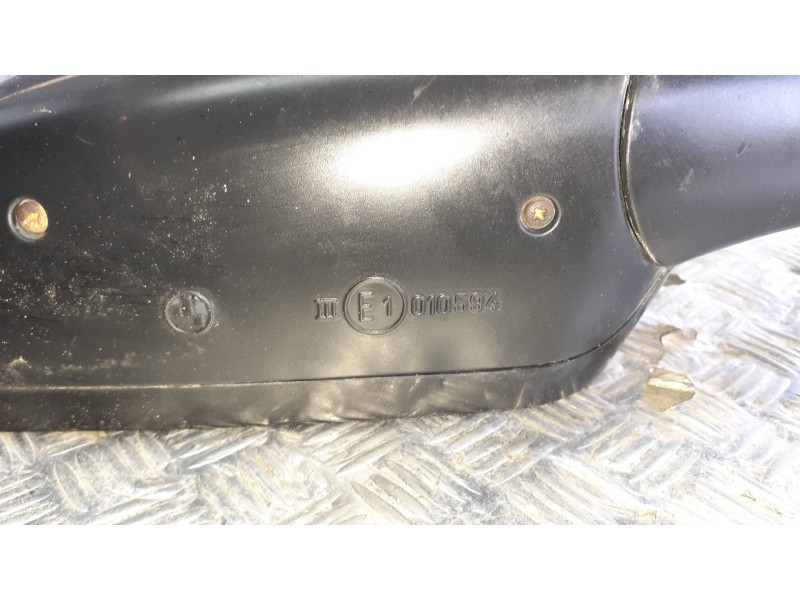Recambio de retrovisor derecho para audi a3 (8l) referencia OEM IAM E1010564  ELECTRICO