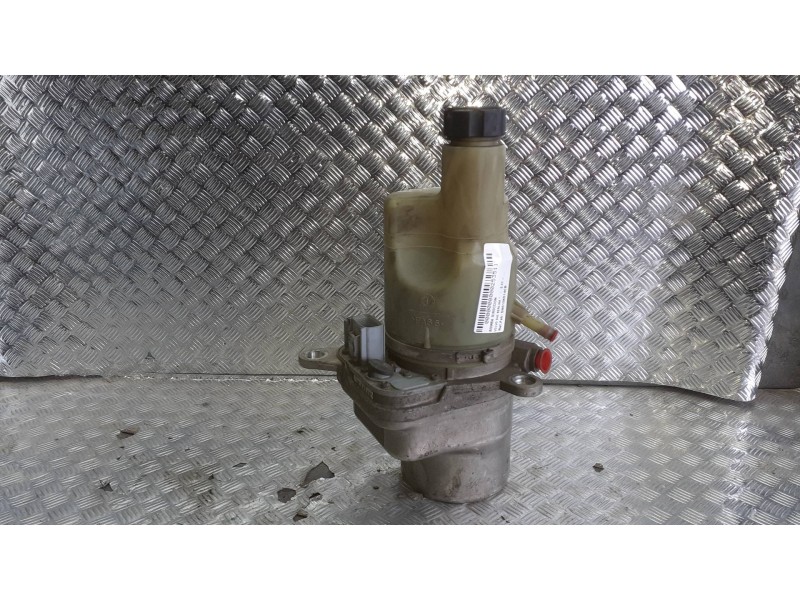 Recambio de bomba direccion para volvo s40 berlina referencia OEM IAM 5N513K514CB  3+2 PINES