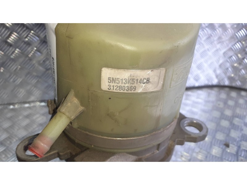 Recambio de bomba direccion para volvo s40 berlina referencia OEM IAM 5N513K514CB  3+2 PINES