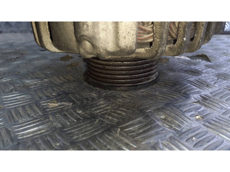 Recambio de alternador para audi a4 berlina (8e) referencia OEM IAM 078903016AC  140A