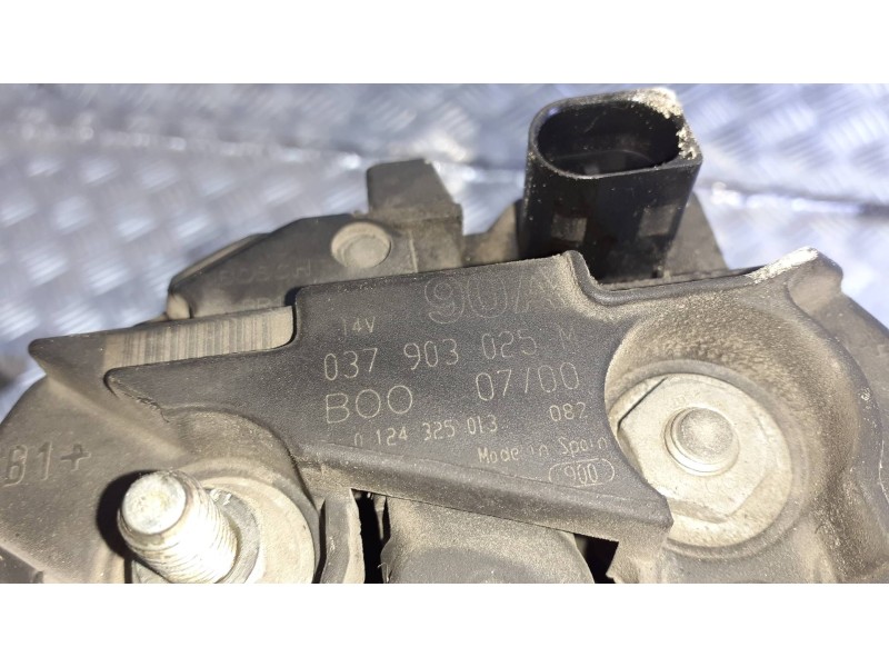 Recambio de alternador para audi a3 (8l) referencia OEM IAM 037903025M 0124325013 90A