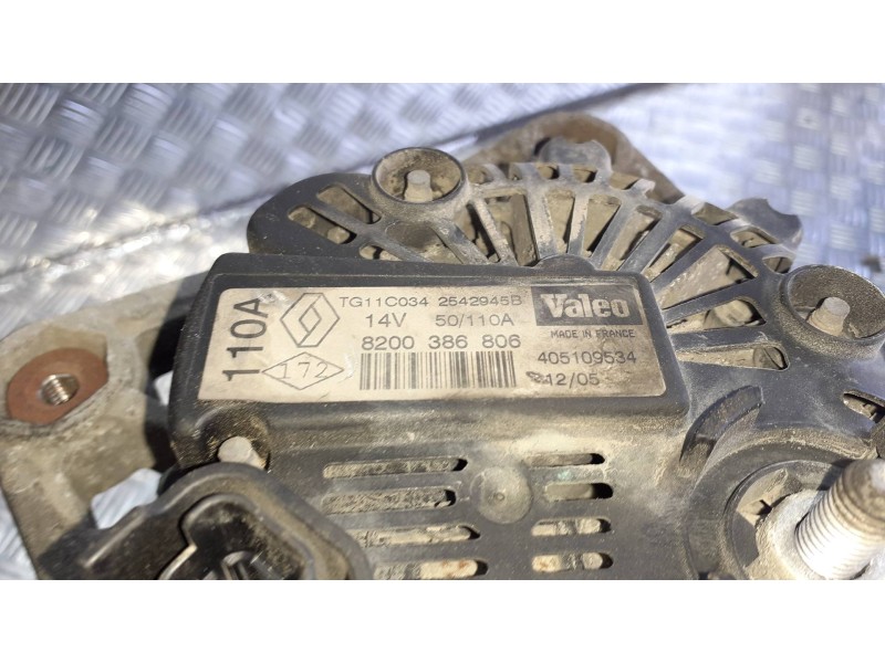Recambio de alternador para renault clio ii fase ii (b/cb0) referencia OEM IAM 8200386806 405109534 110A