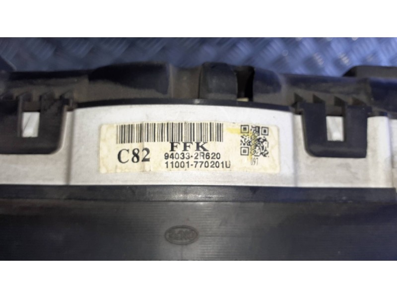 Recambio de cuadro instrumentos para hyundai i30cw referencia OEM IAM 940332R620  