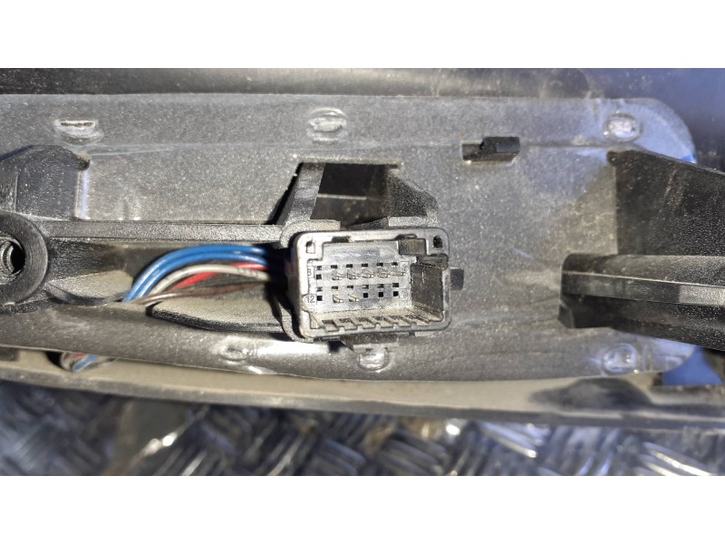 Recambio de retrovisor izquierdo para renault zoe referencia OEM IAM   ELECTRICO