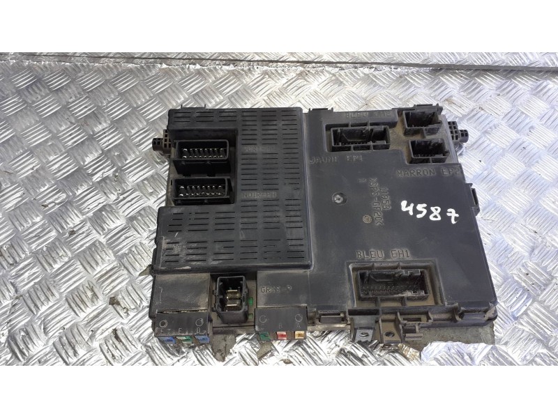 Recambio de caja reles / fusibles para citroen xsara berlina referencia OEM IAM 9646022780 73004512 BSI VAR C