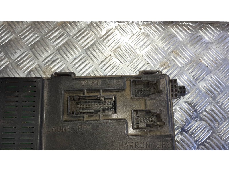 Recambio de caja reles / fusibles para citroen xsara berlina referencia OEM IAM 9646022780 73004512 BSI VAR C