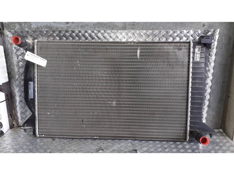 Recambio de radiador agua para audi a4 berlina (8e) referencia OEM IAM 8MK376766  