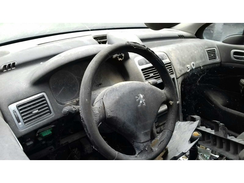 peugeot 307 (s1) del año 2004