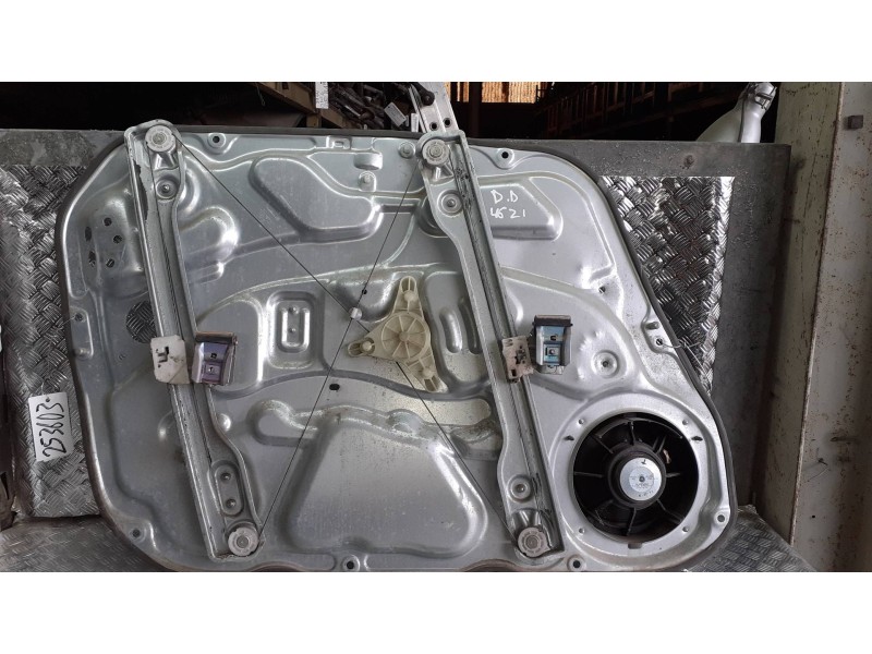 Recambio de elevalunas delantero derecho para hyundai i30cw referencia OEM IAM 813202L030  ELECTRICO