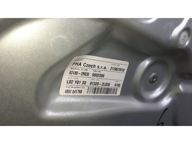 Recambio de elevalunas delantero derecho para hyundai i30cw referencia OEM IAM 813202L030  ELECTRICO