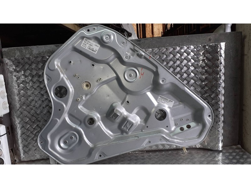 Recambio de elevalunas trasero derecho para hyundai i30cw referencia OEM IAM 814202L200  ELECTRICO