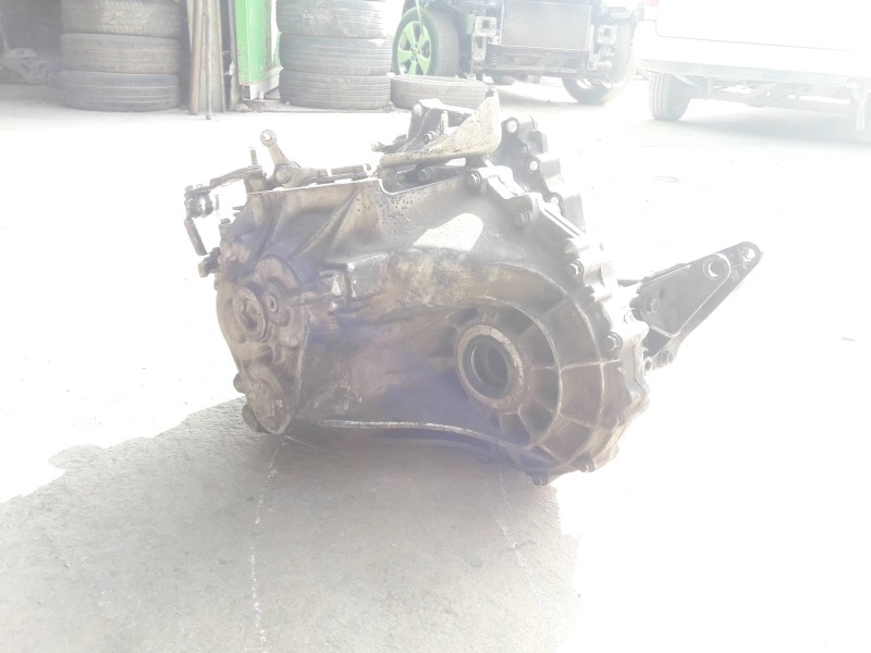 Recambio de caja cambios para toyota avensis berlina (t25) referencia OEM IAM   