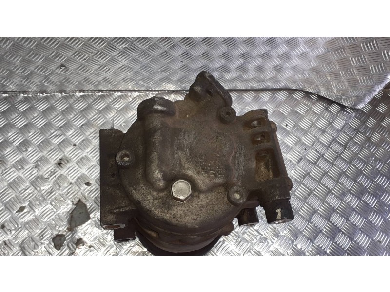 Recambio de compresor aire acondicionado para hyundai i30cw referencia OEM IAM F500AN80A03  2 PINES