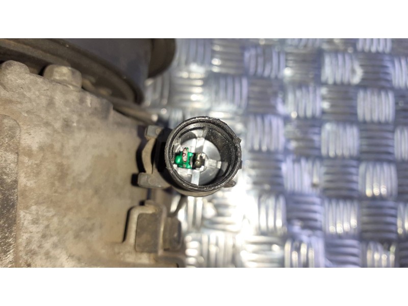 Recambio de compresor aire acondicionado para hyundai i30cw referencia OEM IAM F500AN80A03  2 PINES