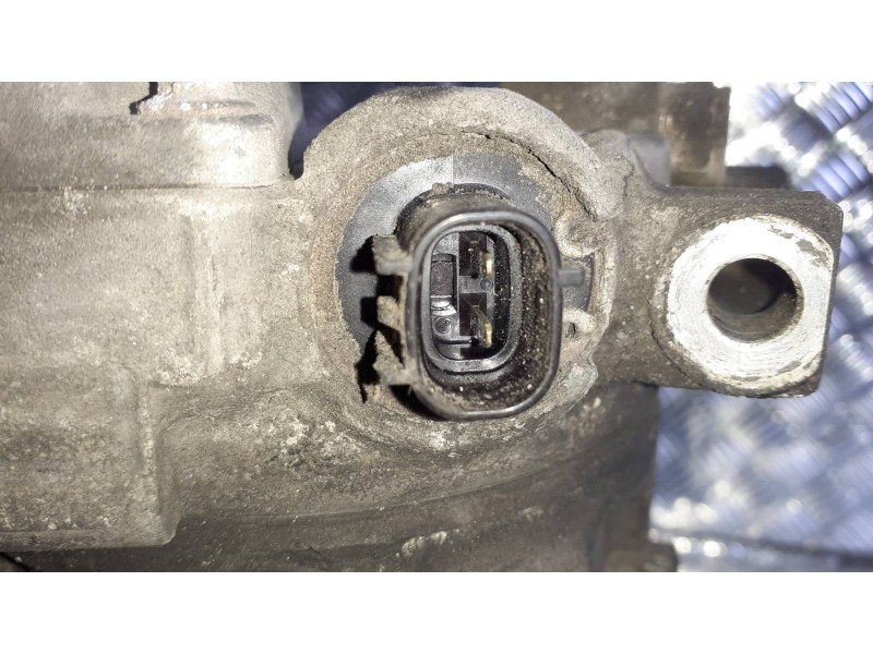 Recambio de compresor aire acondicionado para toyota avensis berlina (t25) referencia OEM IAM GE4472209398  2 PINES