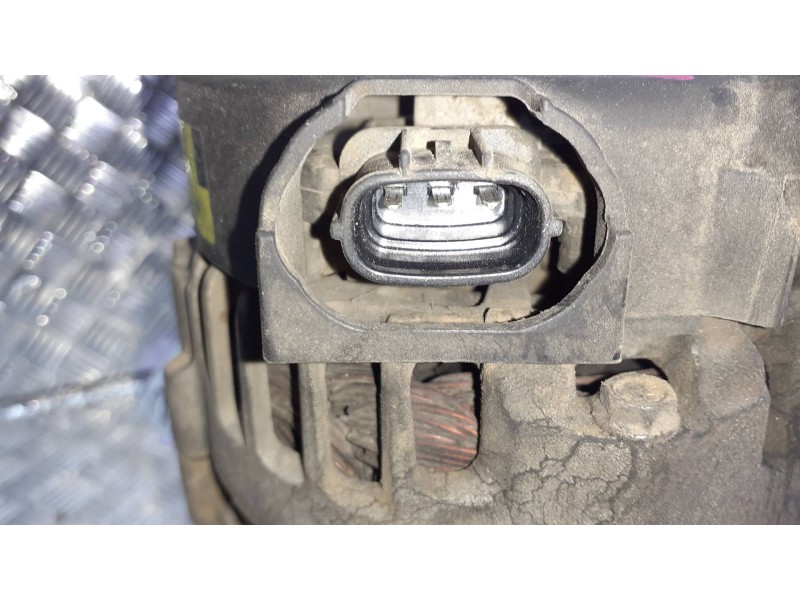 Recambio de alternador para hyundai i30cw referencia OEM IAM 37300A2850 2611067 130A