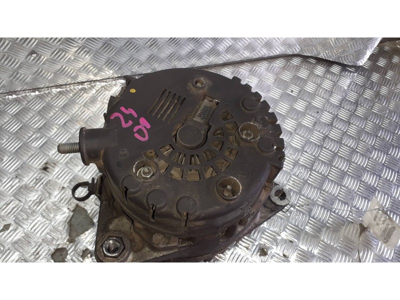 Recambio de alternador para hyundai i30cw referencia OEM IAM 37300A2850 2611067 130A