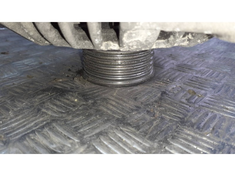 Recambio de alternador para citroen xsara picasso referencia OEM IAM 9646477580 0124525034 150A