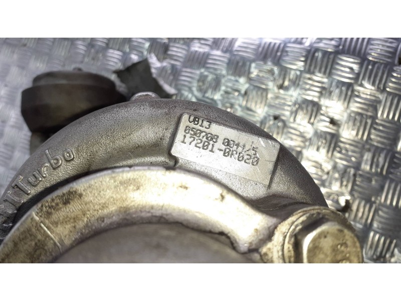 Recambio de turbocompresor para toyota avensis berlina (t25) referencia OEM IAM 172010R020  