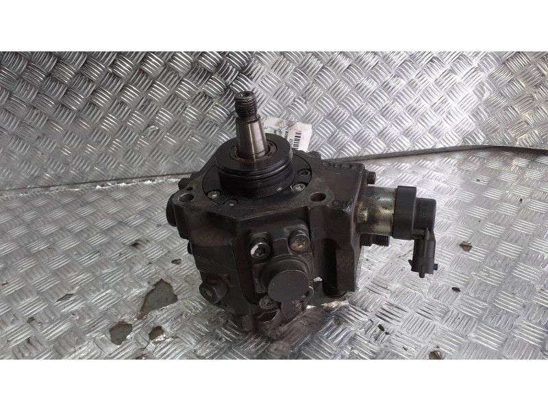 Recambio de bomba inyeccion para hyundai i30cw referencia OEM IAM 0445010206 5209144 01004302333