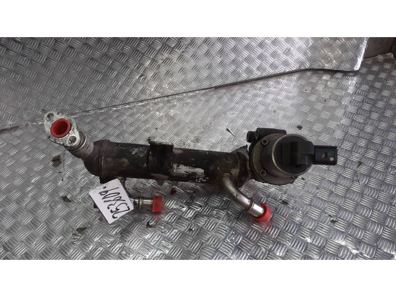 Recambio de enfriador egr para hyundai i30cw referencia OEM IAM 284162A720 284102A350 2 PINES