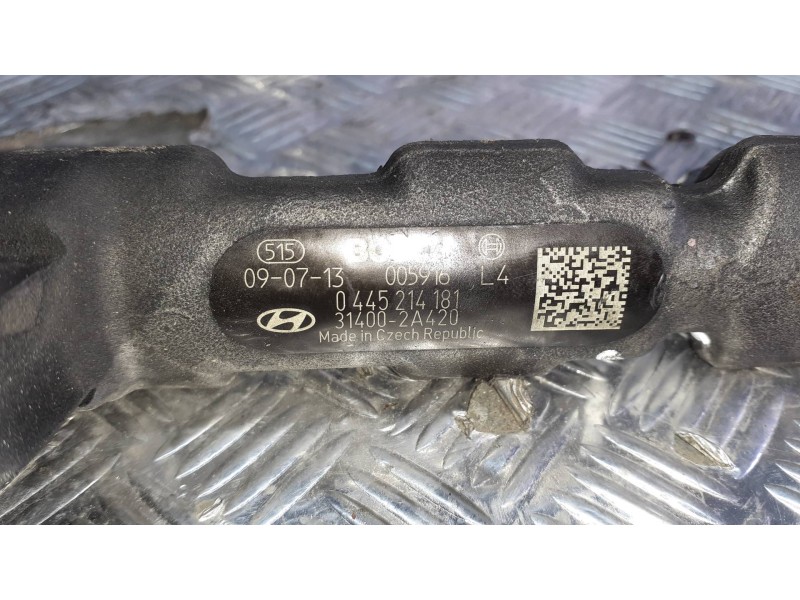 Recambio de rampa inyectora para hyundai i30cw referencia OEM IAM 314002A420 0445214181 BOSCH