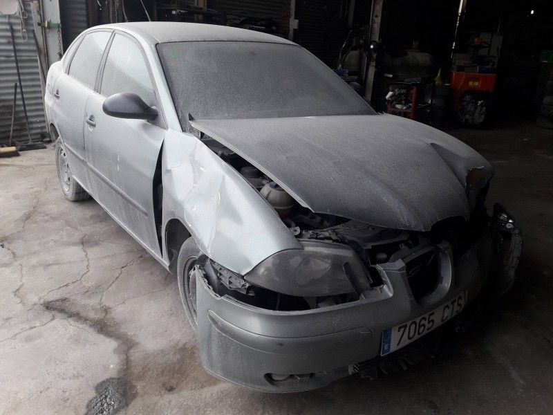 seat cordoba berlina (6l2) del año 2004