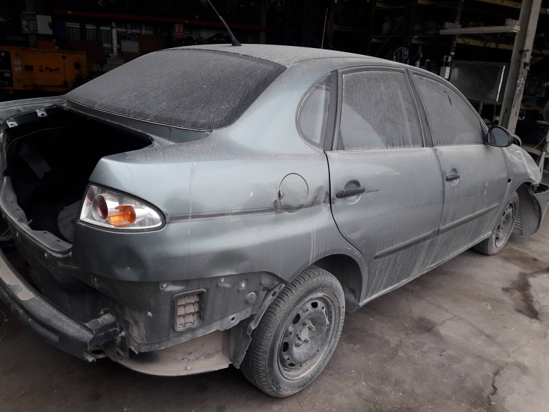 seat cordoba berlina (6l2) del año 2004