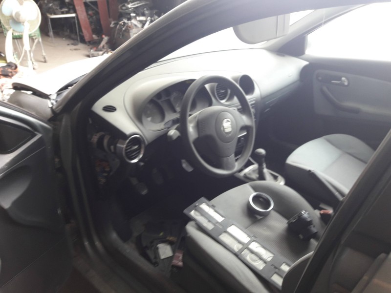 seat cordoba berlina (6l2) del año 2004