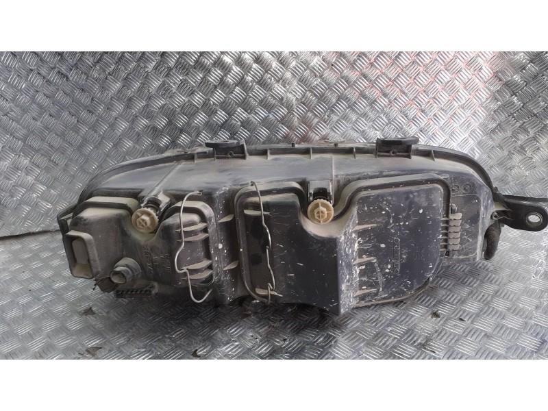 Recambio de faro izquierdo para fiat punto berlina (188) referencia OEM IAM 89100452 89100449 7 PINES