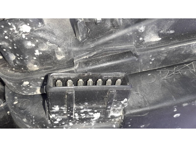 Recambio de faro izquierdo para fiat punto berlina (188) referencia OEM IAM 89100452 89100449 7 PINES