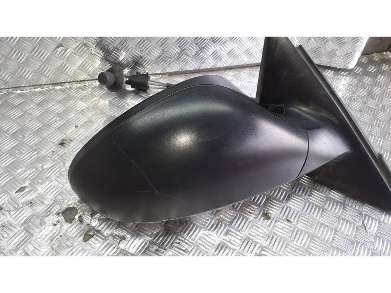 Recambio de retrovisor derecho para seat cordoba berlina (6l2) referencia OEM IAM 876048  MANUAL