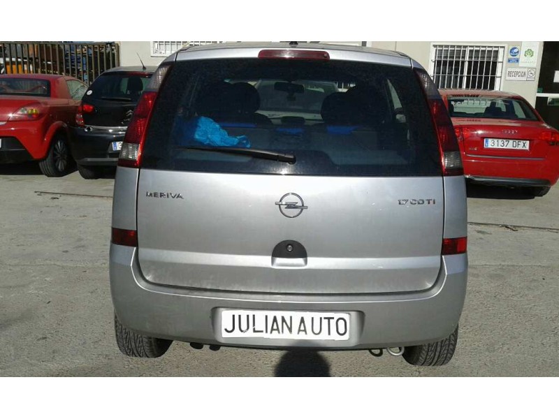 opel meriva del año 2004