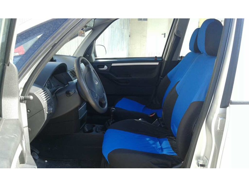 opel meriva del año 2004