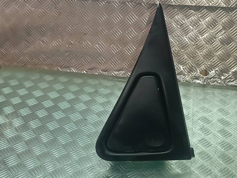 Recambio de maneta exterior trasera derecha para renault zoe referencia OEM IAM 826067946R  