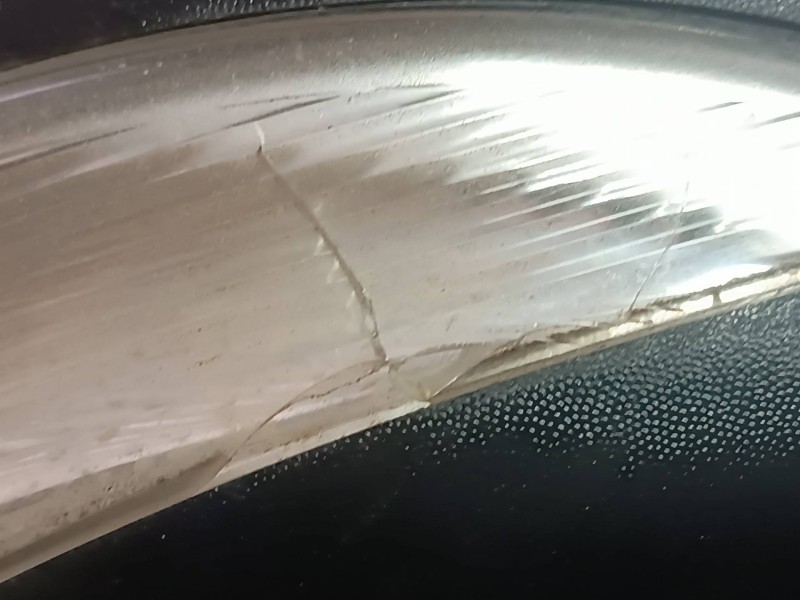 Recambio de retrovisor derecho para renault zoe referencia OEM IAM   ELECTRICO