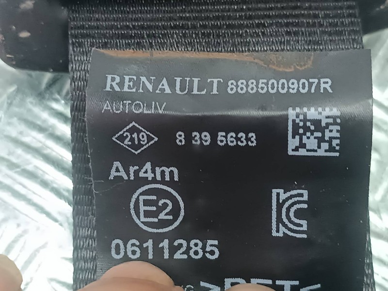 Recambio de cinturon seguridad trasero central para renault zoe referencia OEM IAM 888500907R 0611285 
