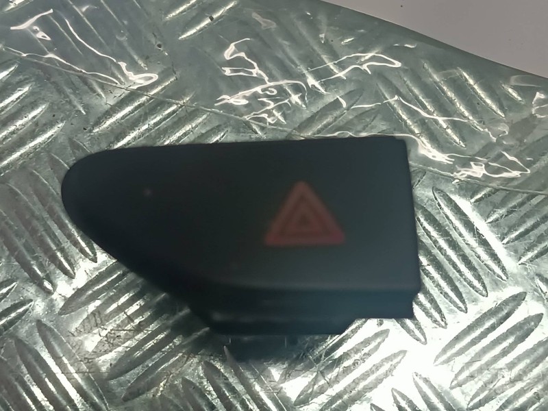 Recambio de warning para renault zoe referencia OEM IAM 252907372R  CONECTOR 5 PINES