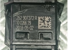 Recambio de warning para renault zoe referencia OEM IAM 252907372R  CONECTOR 5 PINES 2